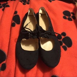 Black flats