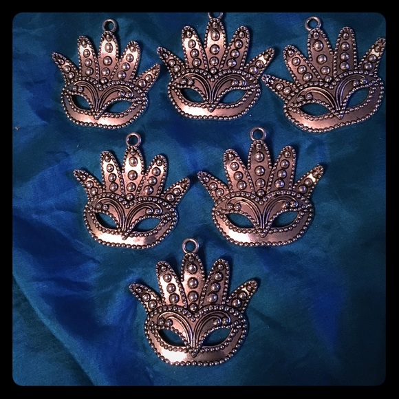 6 Masked Charm Bundle