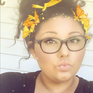 Meet your Posher, Brittney