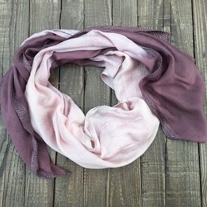 Purple and lilac scarf with silver trim 🌸