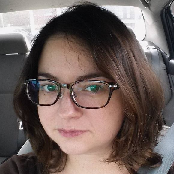 Meet your Posher, Naomi