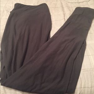 LulaRoe gray TC leggings