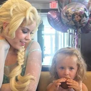 Meet your Posher, Kerry