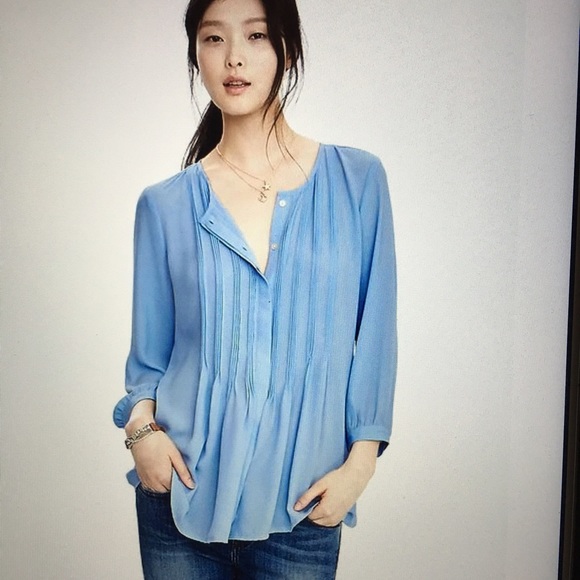 Banana Republic blouse
