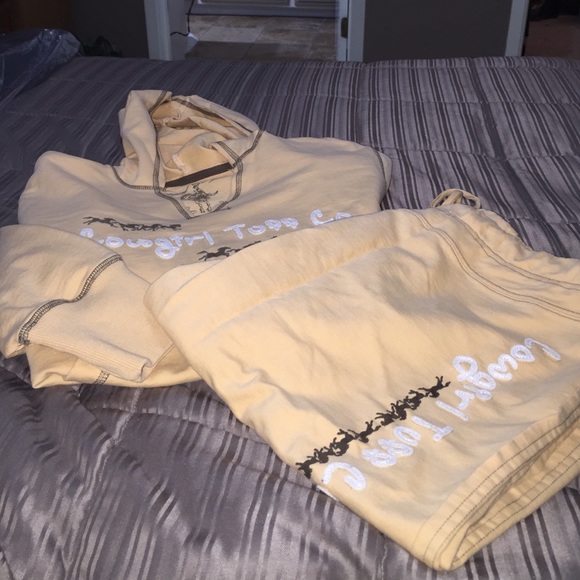 Cowgirl Tuff 3/4 Sweatshirt and Matching Shorts.