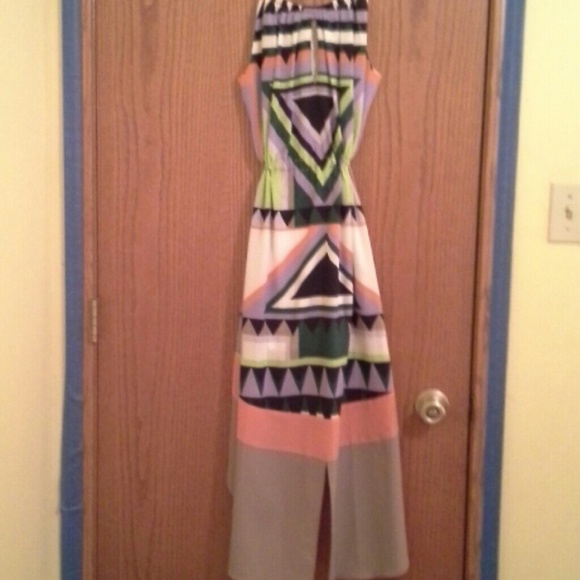 Dress - Picture 4 of 4