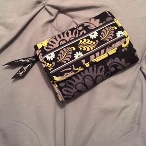 Vera Bradley wallet