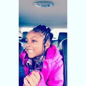 Meet your Posher, Malika