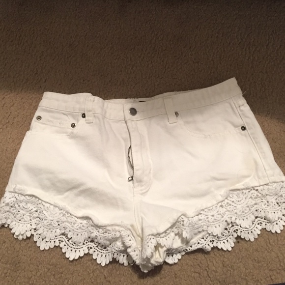 Forever 21 white lace shorts