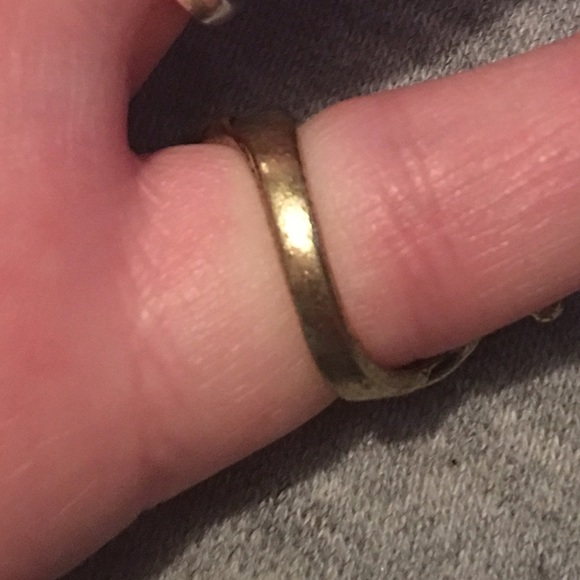 (D1) Flower Ring - Picture 4 of 4