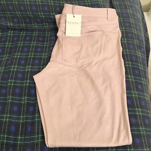 LC runway pants