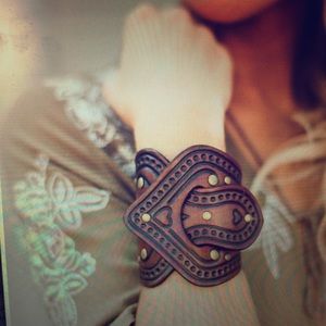 Leather cuff