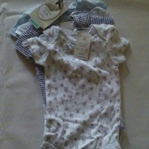 NWT Carter's Bundle of 4 boys onesies
