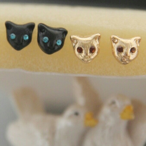 Sold - Picture 2 of 3