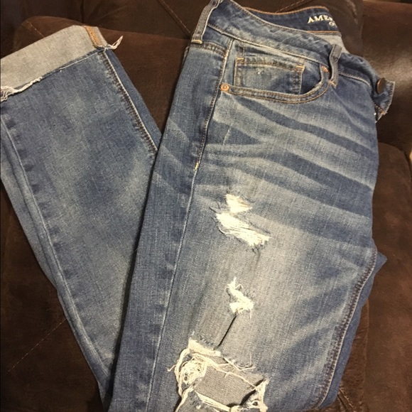 American Eagle tomgirl jeans