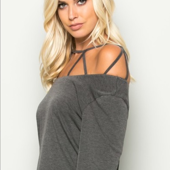 Fashion Top - Picture 2 of 4