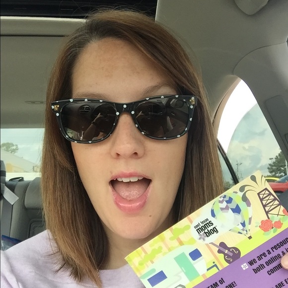 Meet your Posher, Beth - Picture 1 of 1