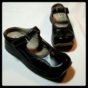 Steve Madden Mary Jane Mule Platforms