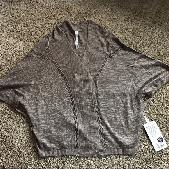 NWT breeze easy wrap xs/s