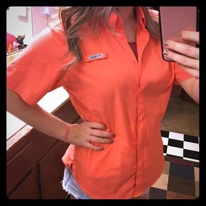 Women's Columbia shirt in coral