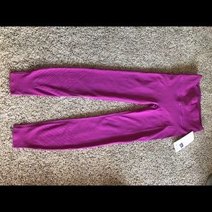 NWT essential tights M 6/8