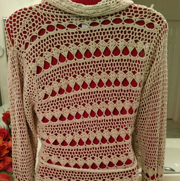 ❎SOLD Crocheted Cardigan medium tan EUC beauty - Picture 3 of 4
