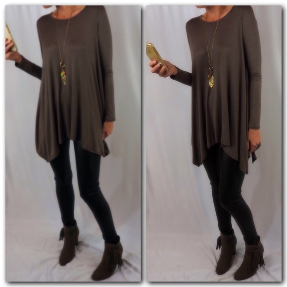 SALE‼️1 LEFT‼️Draped Jersey Knit Top - Picture 2 of 2