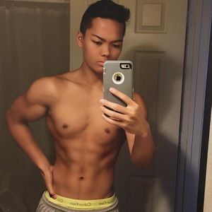 Meet your Posher, Keita