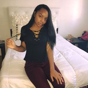 Meet your Posher, Jada