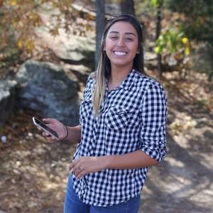 Meet your Posher, Kiana