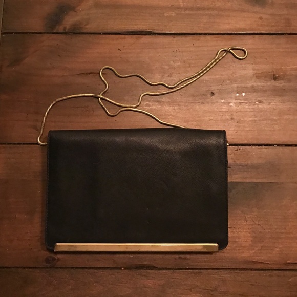Madewell's The Everyday Clutch