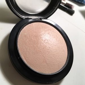 MAC MSF Highlighter in Warm Rose