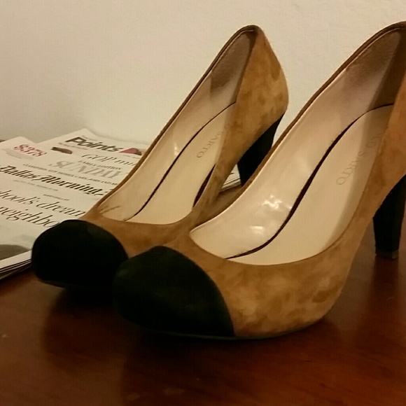 Duo-tone Timeless Italian Suede Heel