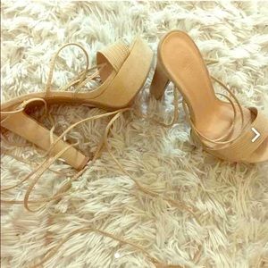 Tan/ nude heels