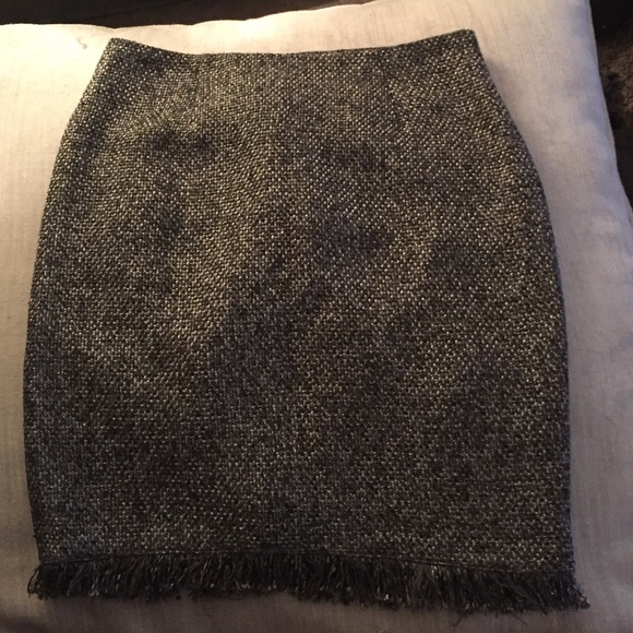 Bebe tweed skirt