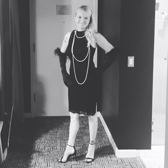 Meet your posher, Rachel:) - Picture 3 of 3