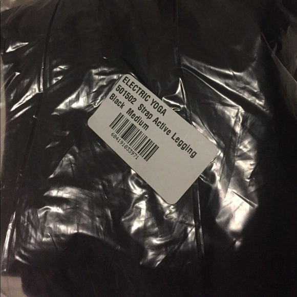 LAST PAIRโ๏ธCalf Strap Athletics โจprice firm - Picture 4 of 5