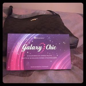 Bhcosmetics galaxy chic pallet