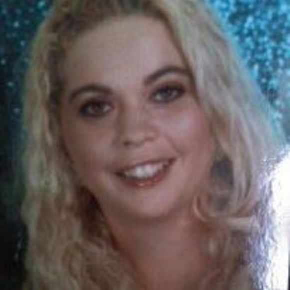 Meet your Posher, Christy - Picture 1 of 1