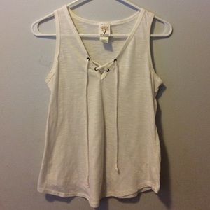 Criss cross top👚✨