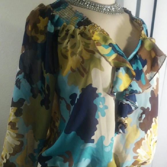 Miss Tina by Tina Knowles Designer Blouse - Picture 2 of 2