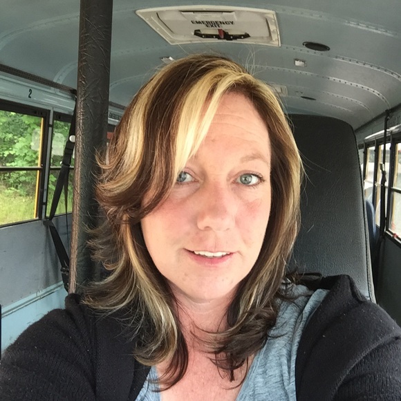 Meet your Posher, Kristal - Picture 1 of 1