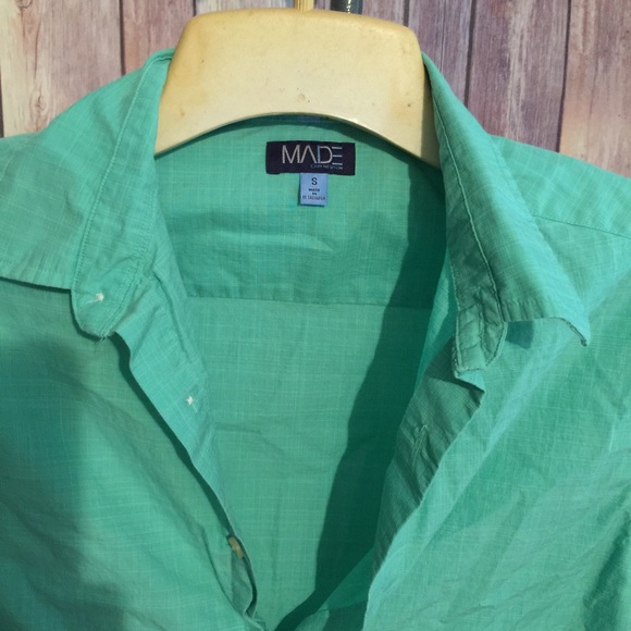MADE beautiful green men's shirt Sz S