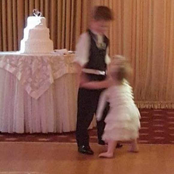 Meet your Posher, Lora