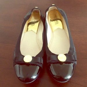 NWOT Michael Kors Flats