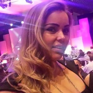 Meet your Posher, Karla