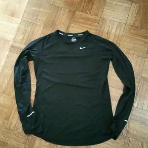 NIKE women's running shirt