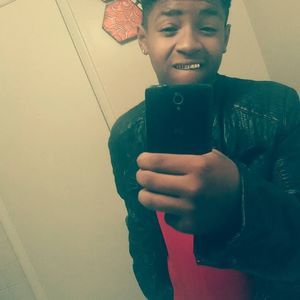 Meet your Posher, Malik