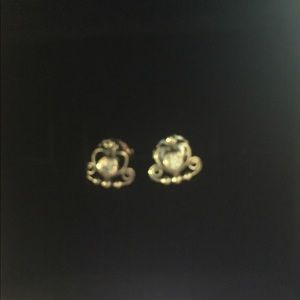 Pandora crown studs