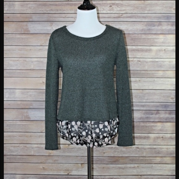 Super Sale, Two in One Light Weight Sweater - Picture 1 of 4